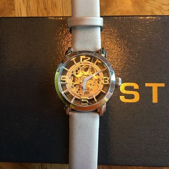 STUHRLING WATCH w Box - Picture 1 of 10